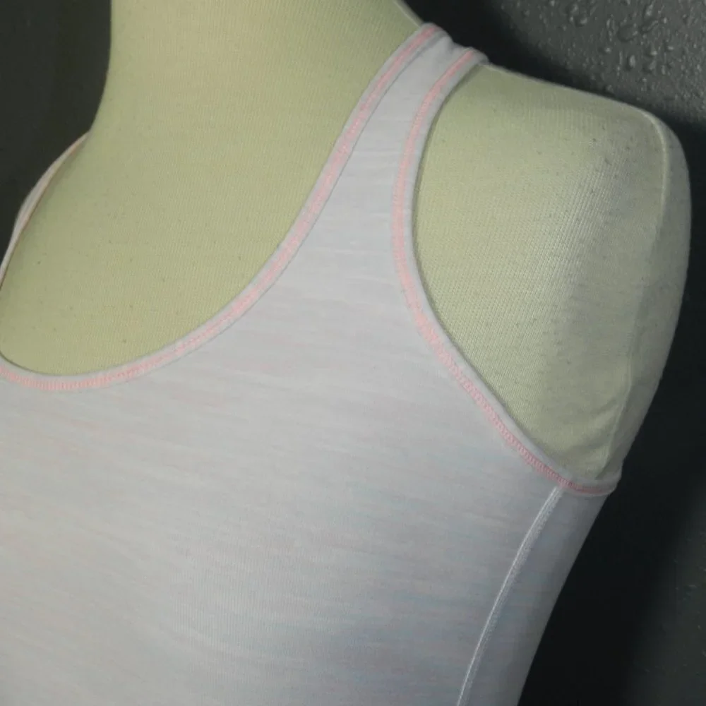 Lululemon Women Barely Pink Racerback Workout Tank Top Size 13 Inches Pit To Pit - Picture 4 of 7